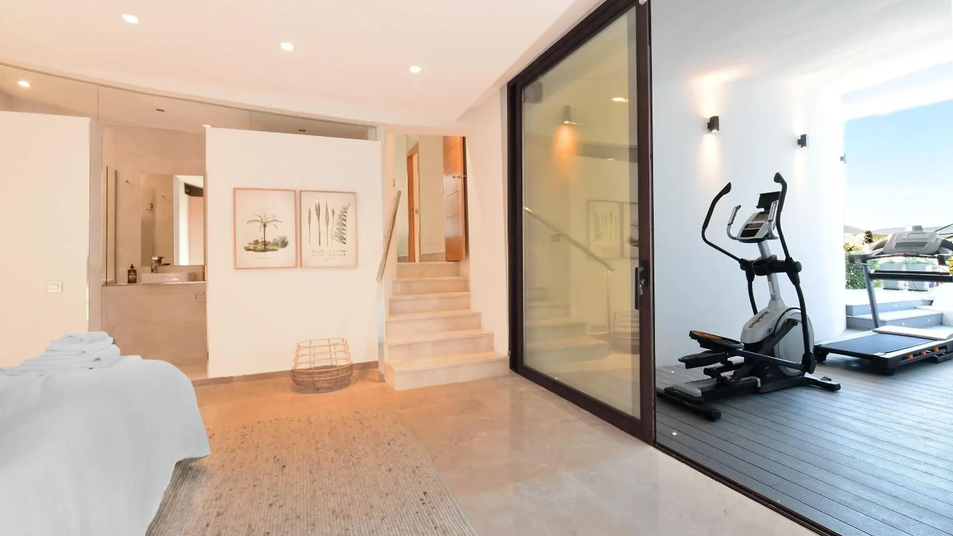 Villa White Nueva Andalucia Marbella